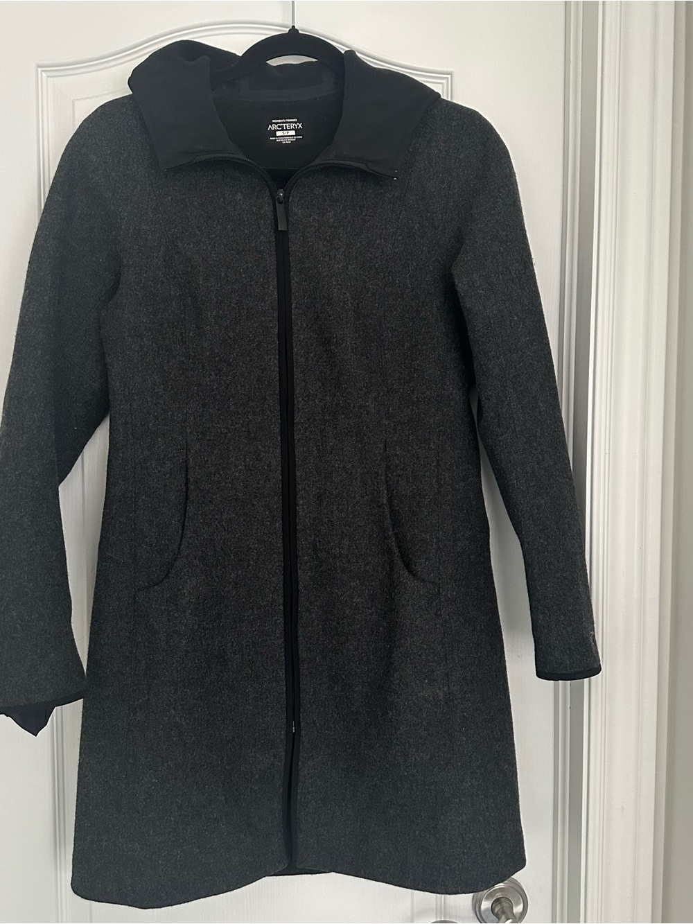 Arc'teryx Lanea Hooded Wool Midi Coat Dark Gray Women's Slim Fit Size S